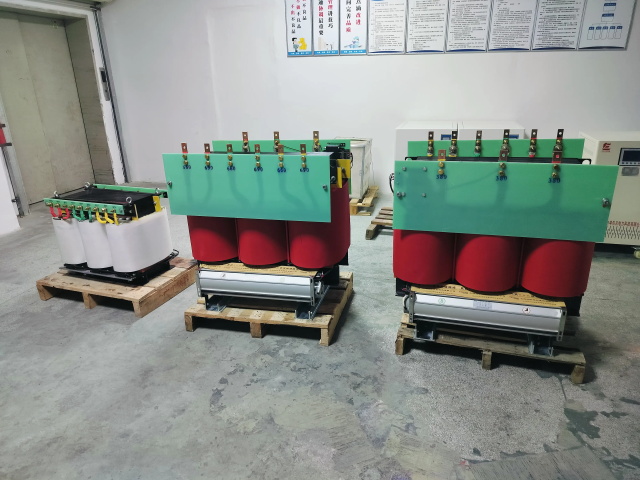 甘泉KS11-1000KVA矿用变压器